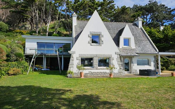 Maison à vendre    8 pièces • 211 m2 Trébeurden