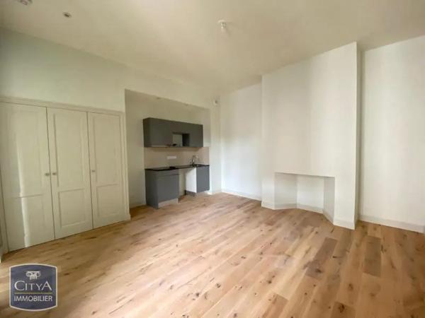 Appartement à louer 2 pièces 47.5m²