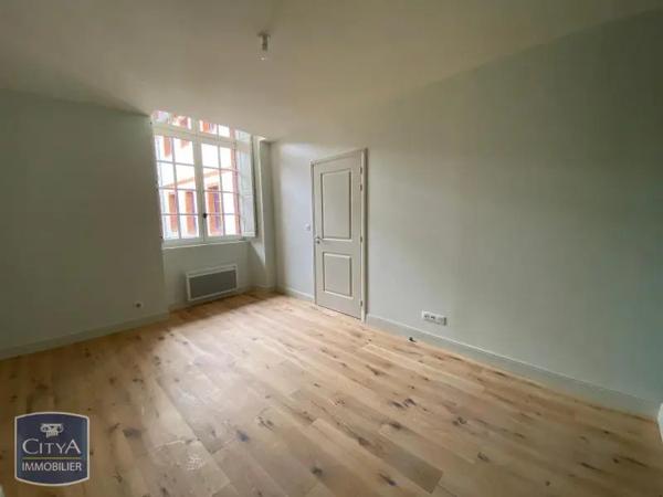Appartement à louer 2 pièces 47.5m²