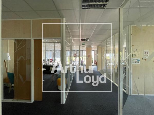 A LOUER BUREAUX PARC DE L'AEROPORT PEROLS - PROCHE TRAMWAY LIGNE 1