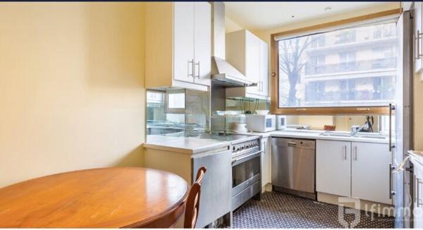 92200 Neuilly-sur-Seine appartement 2-3 pieces vue dégagée bois.