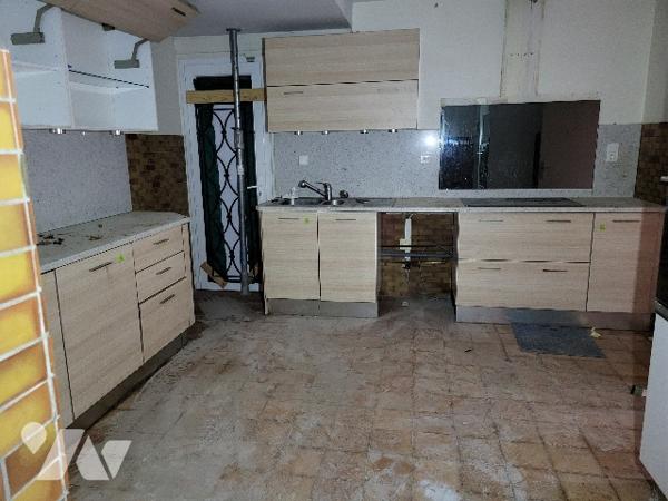 Il s'agit d'un appel d'offre sous pli cacheté organisé par l'ETAT.