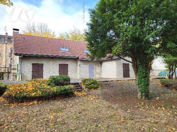 Il s'agit d'un appel d'offre sous pli cacheté organisé par l'ETAT.