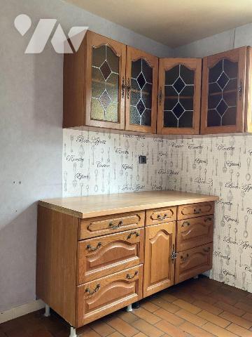 A VENDRE : Proche commerces dans la ville de SOUILLAC (LOT - 46), maison en bon état de gros oe...