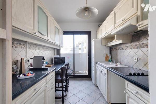 Appartement 3 pièces avec balcon, parking et cave Paris 19eme