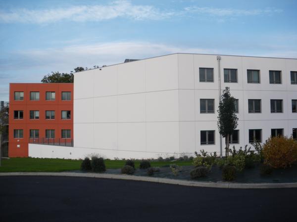 ORVAULT PROCHE NANTES BUREAUX À LA LOCATION