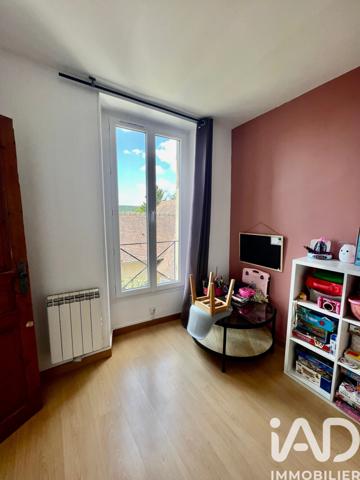 Location appartement 3 pièces 52 m² Linas