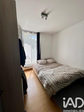 Location appartement 3 pièces 52 m² Linas