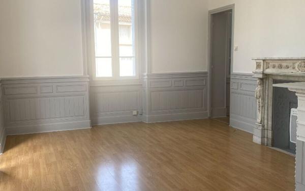 Appartement à louer    2 pièces •  Montélimar