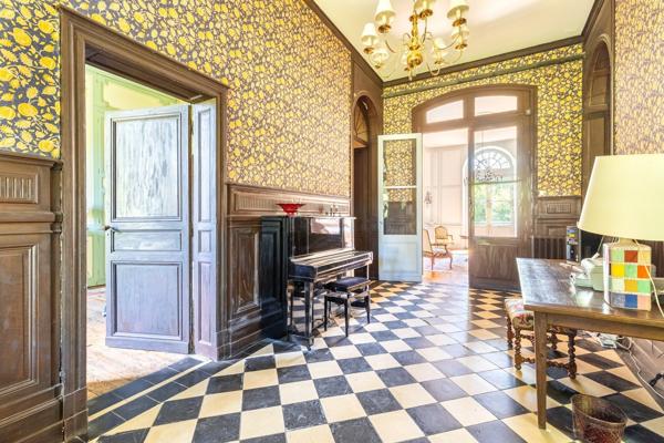 Vente Maison de luxe Bordeaux 25 Pièces 690 m²