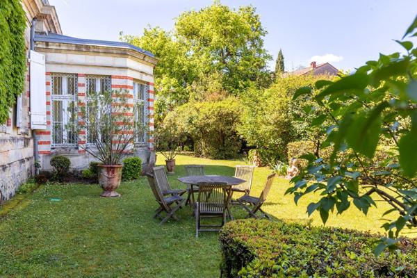 Vente Maison de luxe Bordeaux 25 Pièces 690 m²