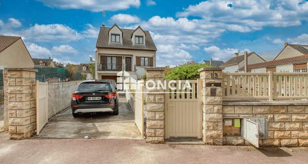 À vendre Maison 5 pièces 111 m² - Buchelay 78200