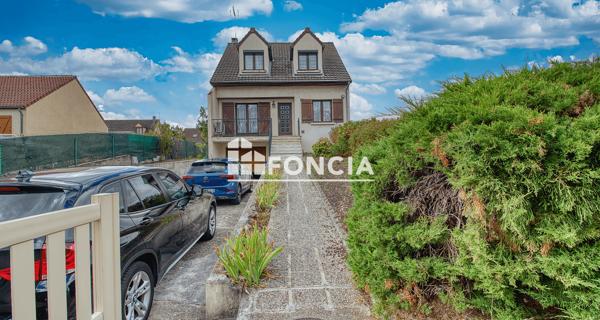 À vendre Maison 5 pièces 111 m² - Buchelay 78200