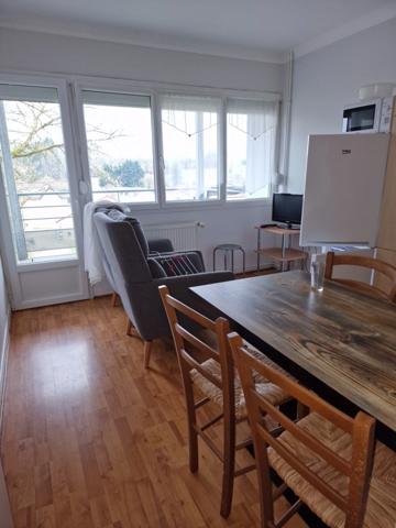 Dpt Vosges (88), BAINS-LES-BAINS - Immeuble 9 appartements T2 avec balcon / Terrain de 1000 m² environ