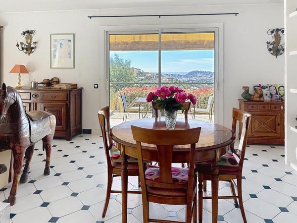 Maison à vendre  6 pièces - 133 m2 CAVALAIRE SUR MER - 83