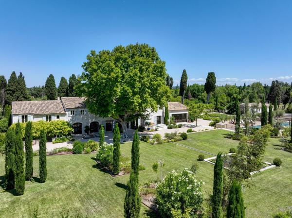 Vente Propriété de luxe Saint-Rémy-de-Provence 13 Pièces 600 m²