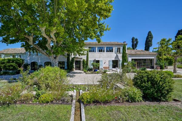 Vente Propriété de luxe Saint-Rémy-de-Provence 13 Pièces 600 m²