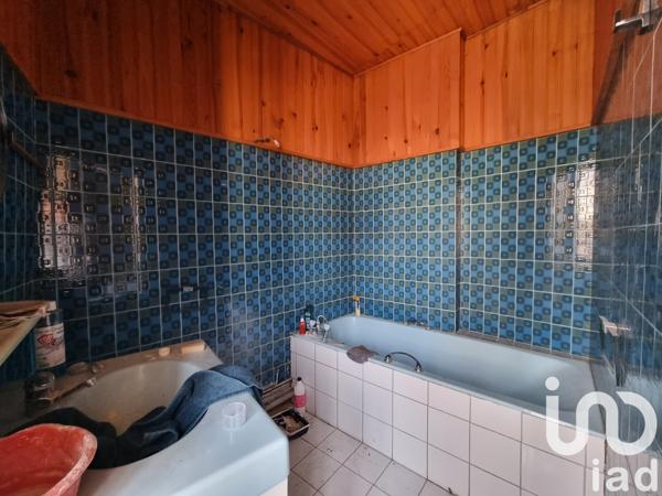 Maison de village 5 pièces de 90 m² à Magnac-Bourg (87380)