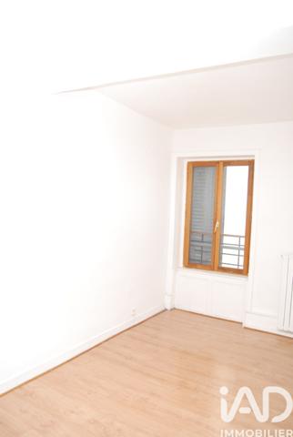 Maison à vendre 6 pièces 82 m² Riom