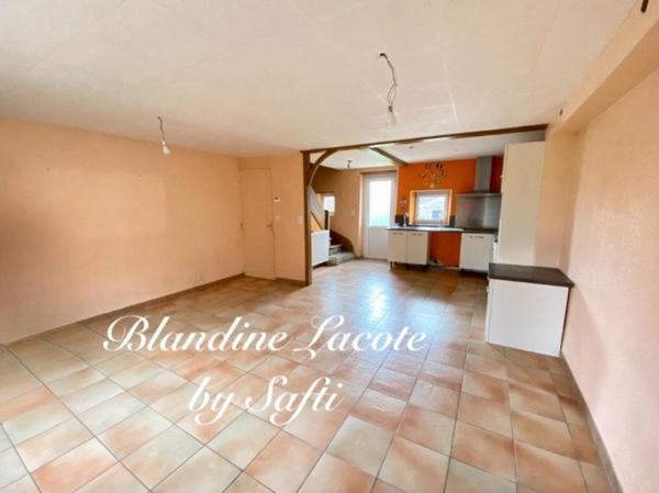 Maison habitable de suite - grange attenante