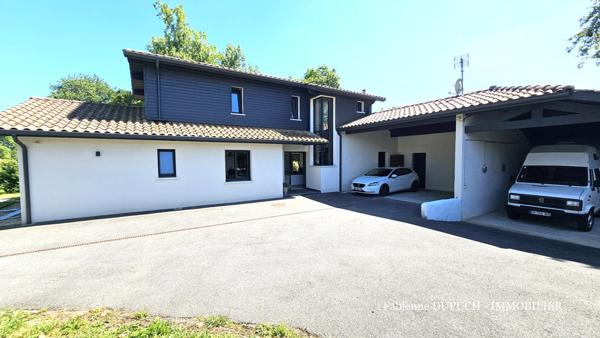 SUPERBE VILLA D'ARCHITECTE