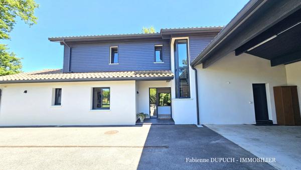 SUPERBE VILLA D'ARCHITECTE