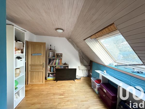 Maison traditionnelle 7 pièces de 205 m² à Béduer (46100)