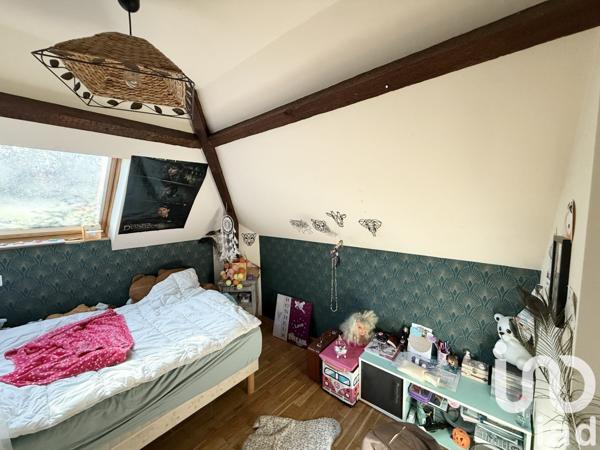 Maison traditionnelle 7 pièces de 205 m² à Béduer (46100)