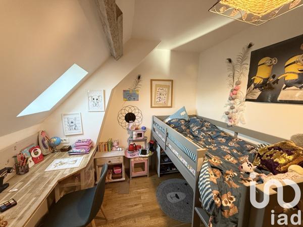 Maison traditionnelle 7 pièces de 205 m² à Béduer (46100)