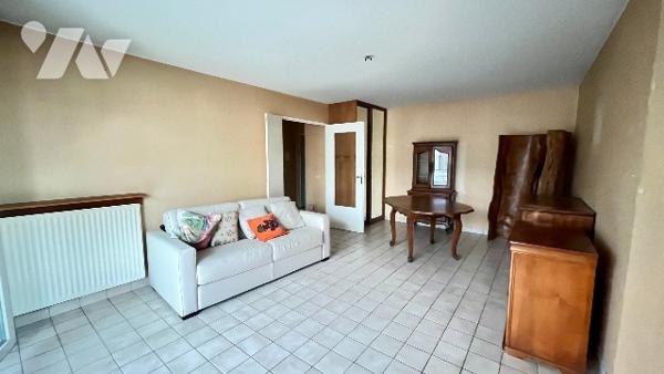 NANTES ROND POINT DE PARIS/ROUTE DE SAINT JOSEPH - A vendre grand T2