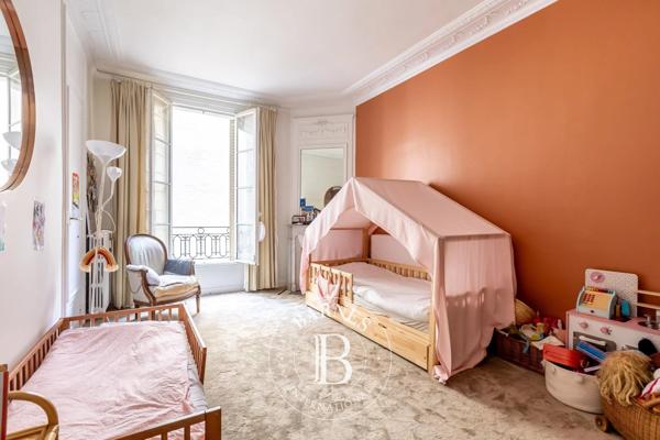 Neuilly-sur-Seine, Appartement 3 Chambres -  107 m² à vendre