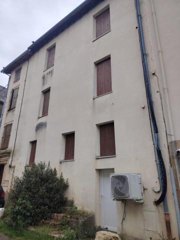 Montbazens (12220) Maison de caractère avec cave voûtée et panneaux photovoltaïques