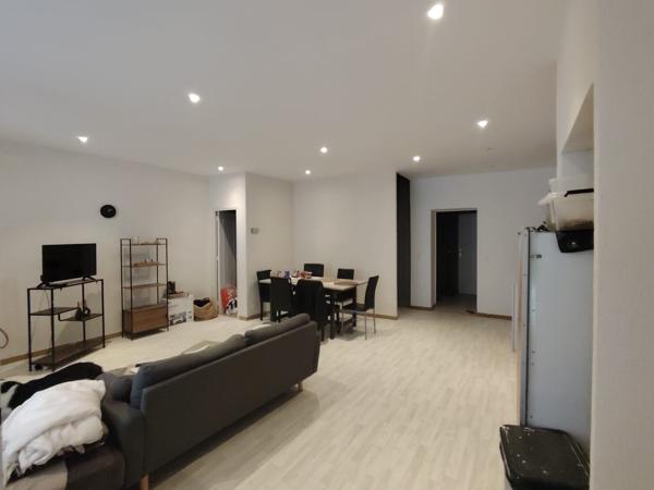 Montbazens (12220) Maison de caractère avec cave voûtée et panneaux photovoltaïques