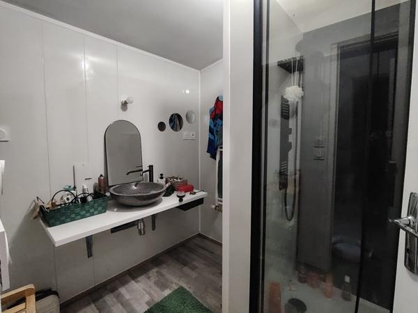 Montbazens (12220) Maison de caractère avec cave voûtée et panneaux photovoltaïques