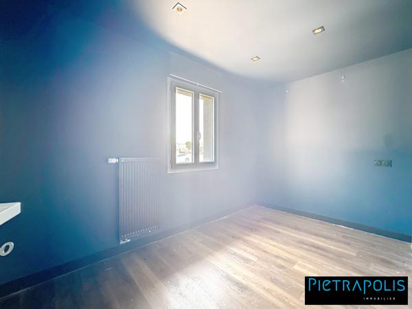 Bâtiment Commercial ou de Bureaux à Craponne de 430m2