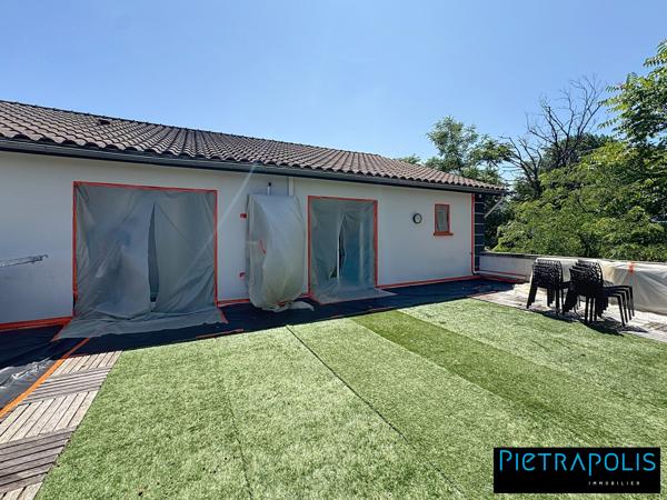 Bâtiment Commercial ou de Bureaux à Craponne de 430m2