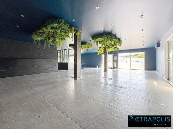 Bâtiment Commercial ou de Bureaux à Craponne de 430m2