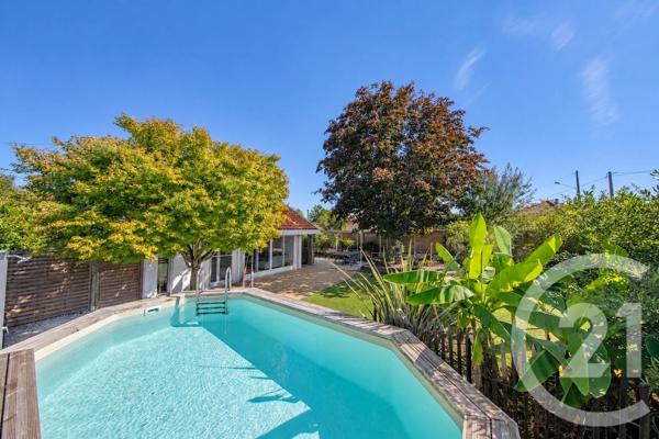 Maison à vendre  6 pièces - 113,06 m 2   LE HAILLAN  - 33