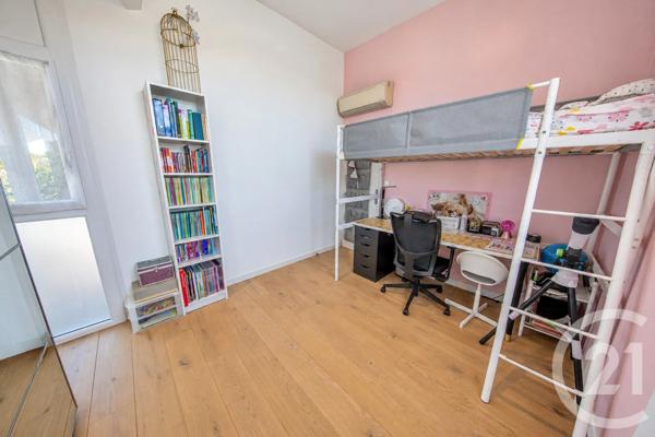 Maison à vendre  6 pièces - 113,06 m 2   LE HAILLAN  - 33