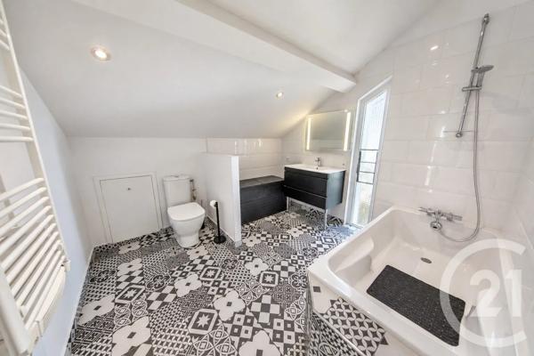 Maison à vendre  6 pièces - 113,06 m 2   LE HAILLAN  - 33