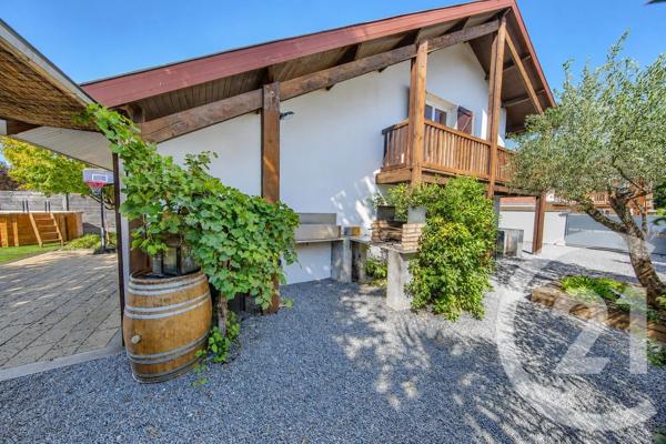 Maison à vendre  6 pièces - 113,06 m 2   LE HAILLAN  - 33
