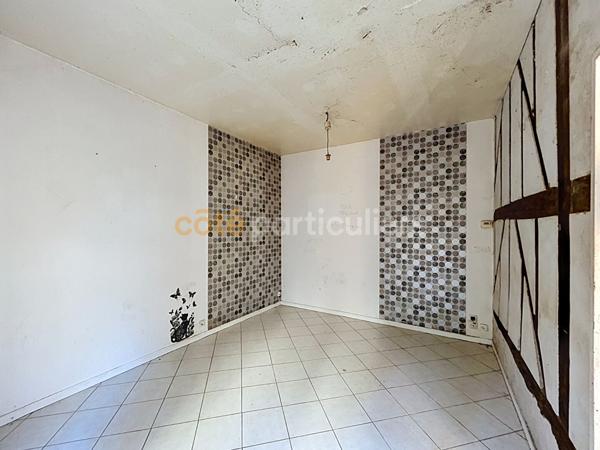 Vente
                Immeuble226 m² - ELBEUF (76500)