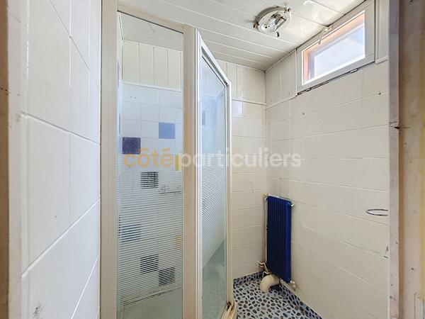 Vente
                Immeuble226 m² - ELBEUF (76500)