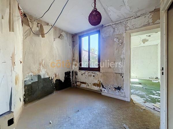 Vente
                Immeuble226 m² - ELBEUF (76500)