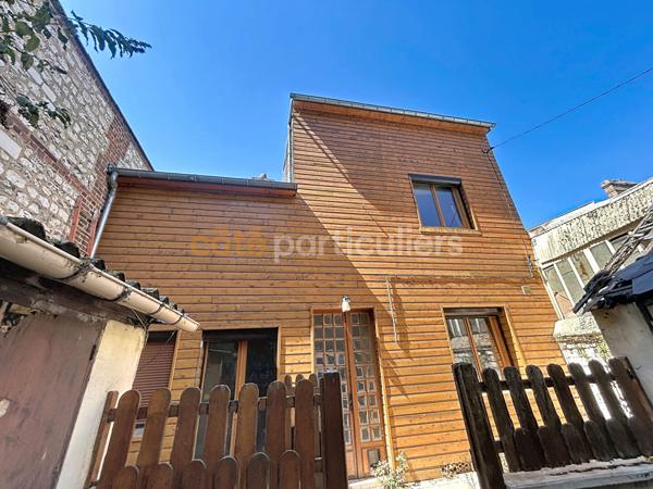 Vente
                Immeuble226 m² - ELBEUF (76500)