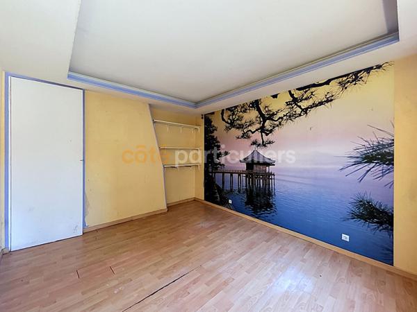 Vente
                Immeuble226 m² - ELBEUF (76500)