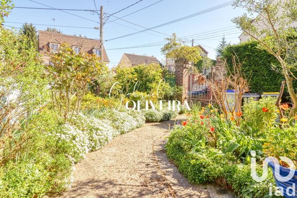 Maison 6 pièces de 118 m² à Domont (95330)