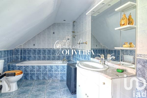 Maison 6 pièces de 118 m² à Domont (95330)