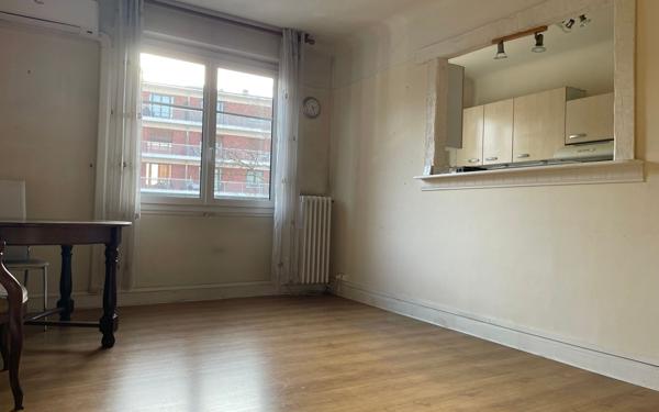 Appartement à vendre    2 pièces • 54 m2 Créteil
