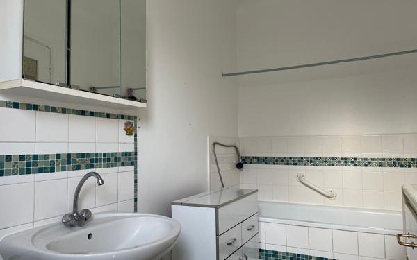 Appartement à vendre    2 pièces • 54 m2 Créteil